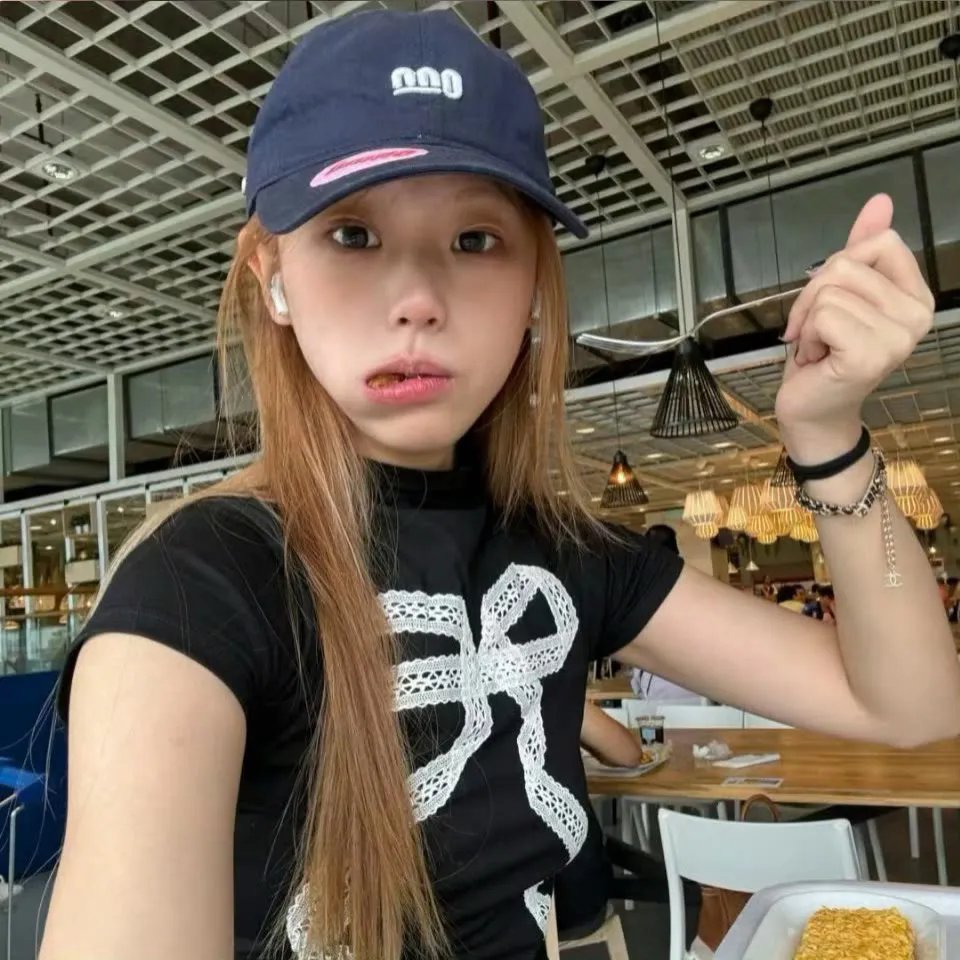 河畔旅馆